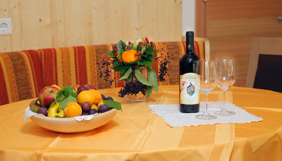 Fresh fruit and South Tyrolean wine